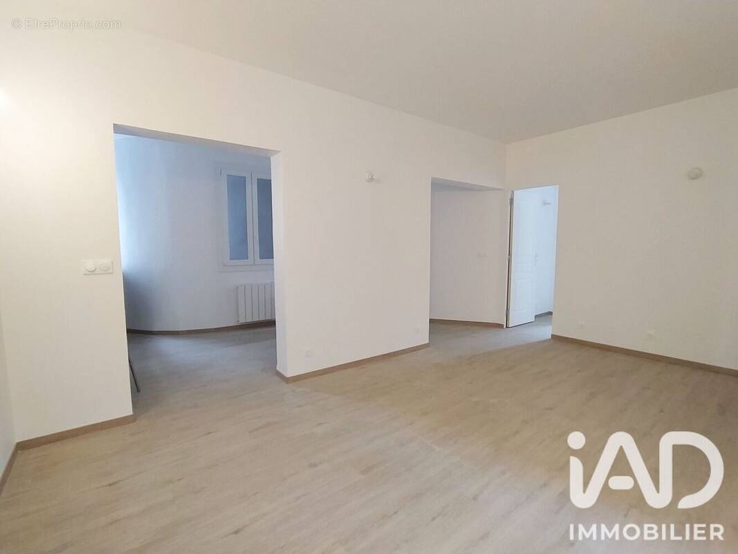 Photo 1 - Appartement à PARIS-18E