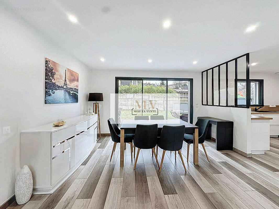 Maison à BRY-SUR-MARNE