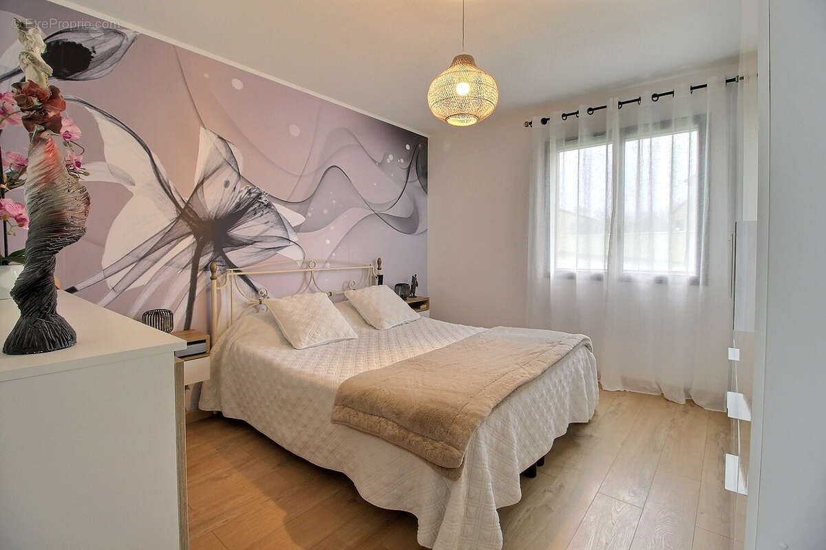 Maison à SAINT-GENGOUX-LE-NATIONAL