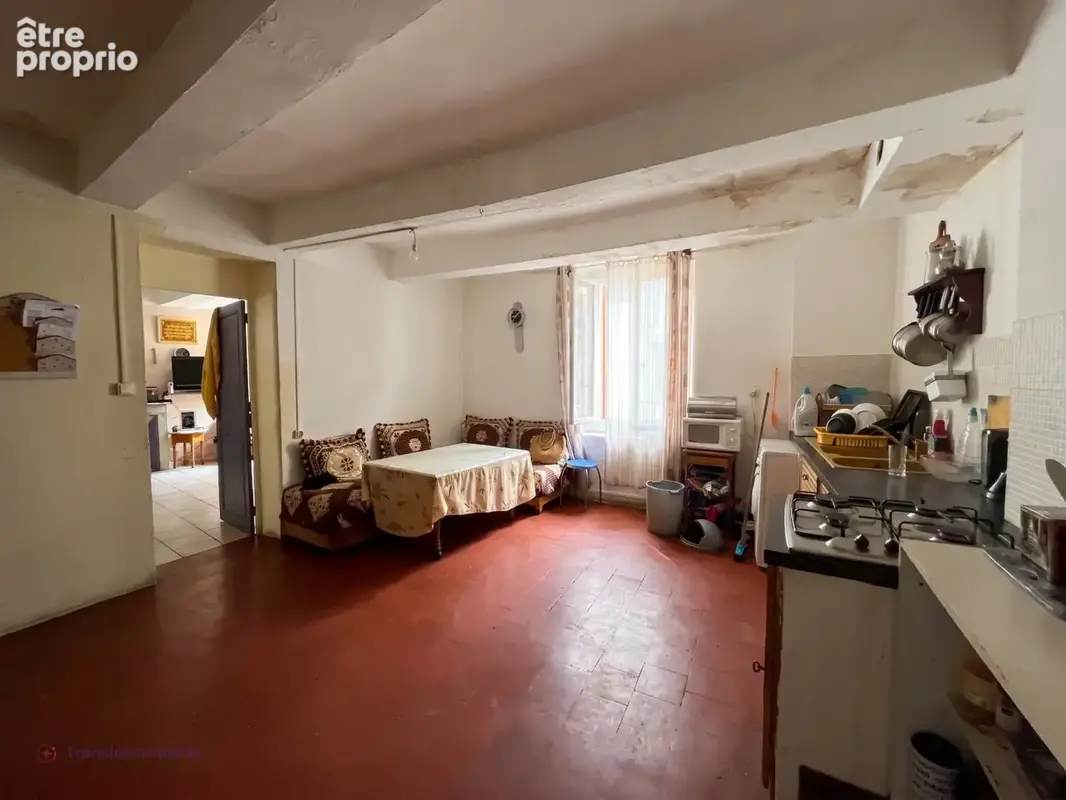 Exclusivité - Appartement + grenier aménagé en F4 pour 215 m² au total - Le Luc - photo 2