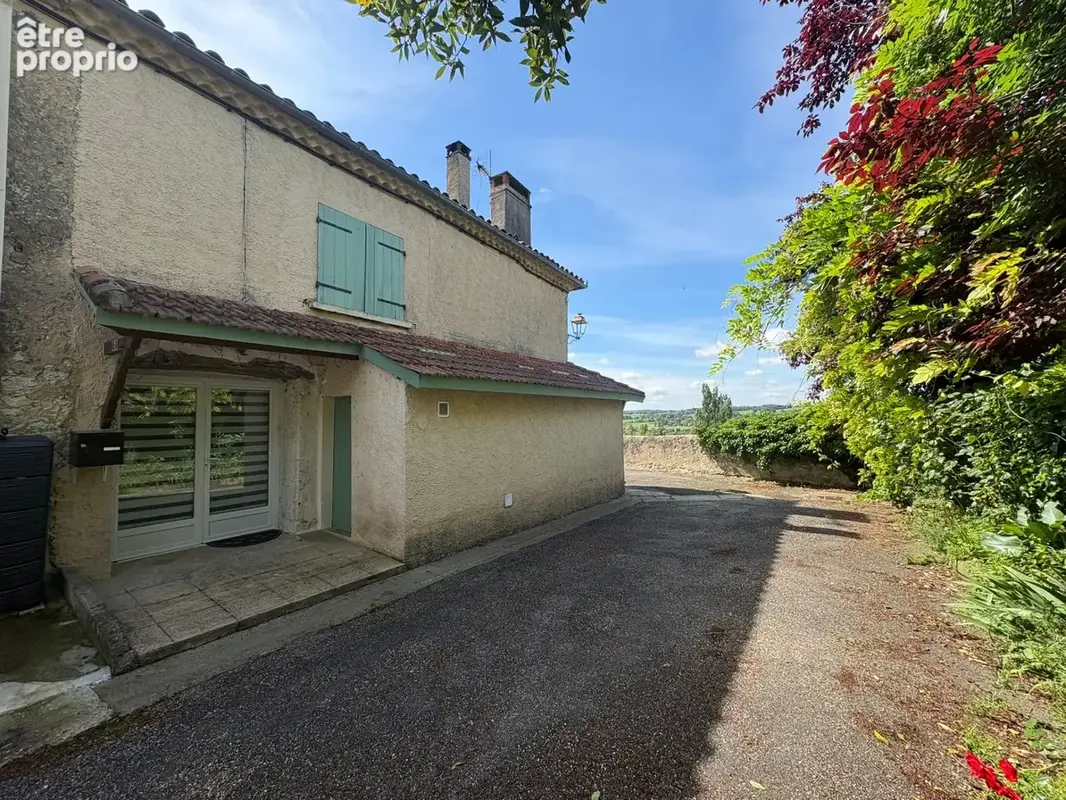 Maison à COURRENSAN