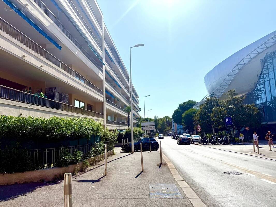Parking à ANTIBES