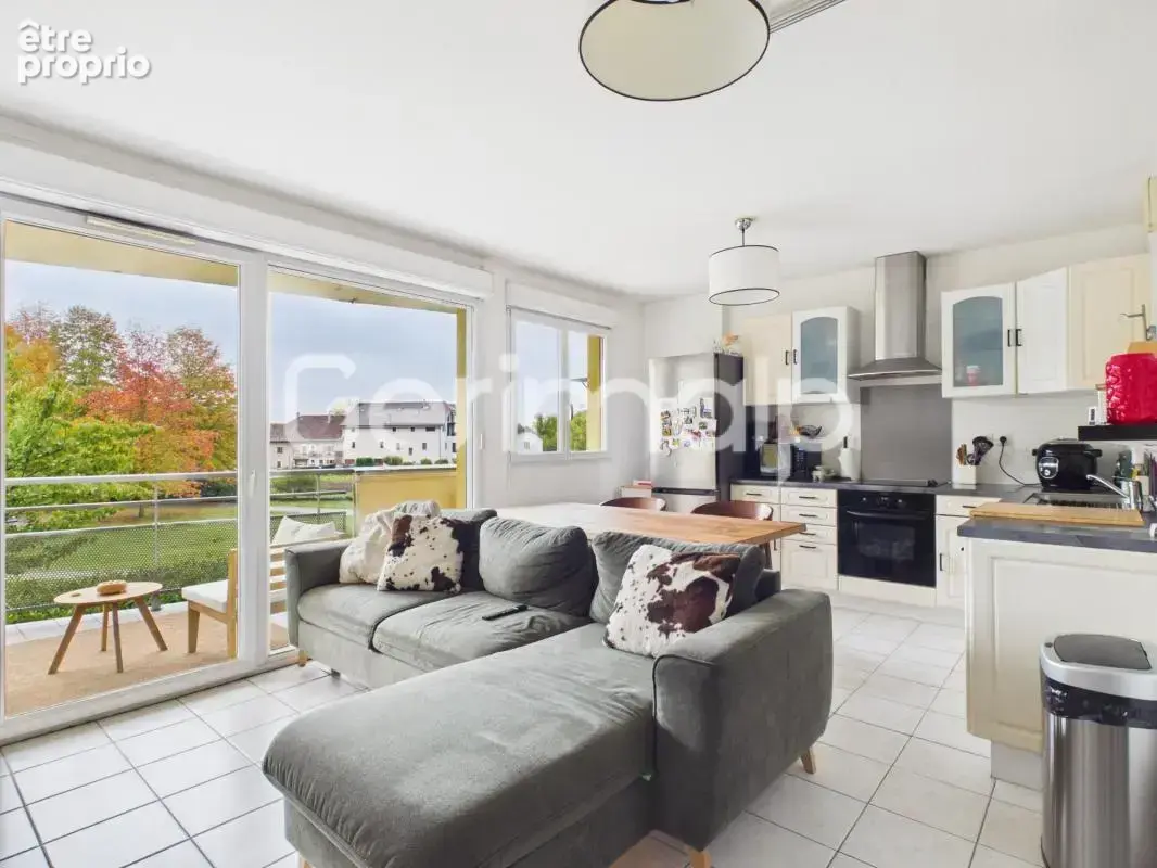 Vente - Appartement - 3 pièces + cuisine - 61 m² - 338 000 € - - photo 2