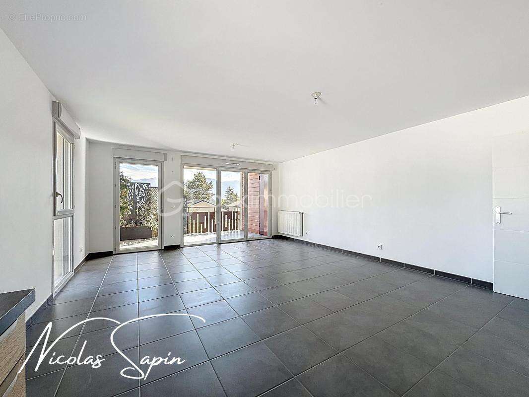 Appartement à CLAIX