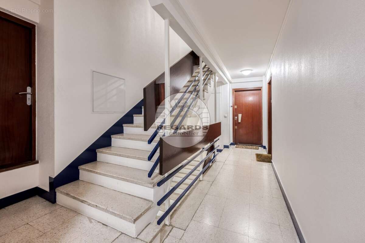 Appartement 45 m² à Paris-15e  - photo 5