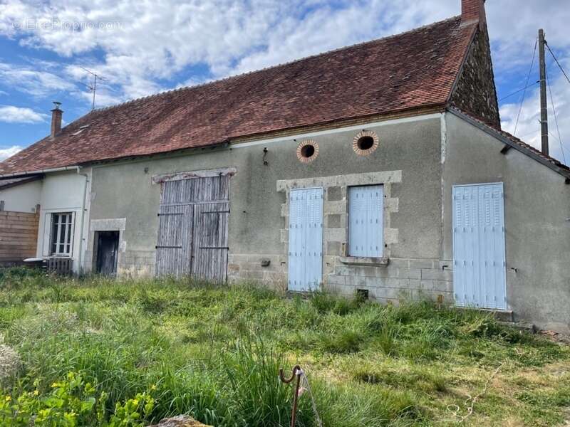 Maison à NOUZEROLLES