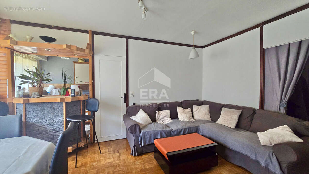 Appartement à THIAIS