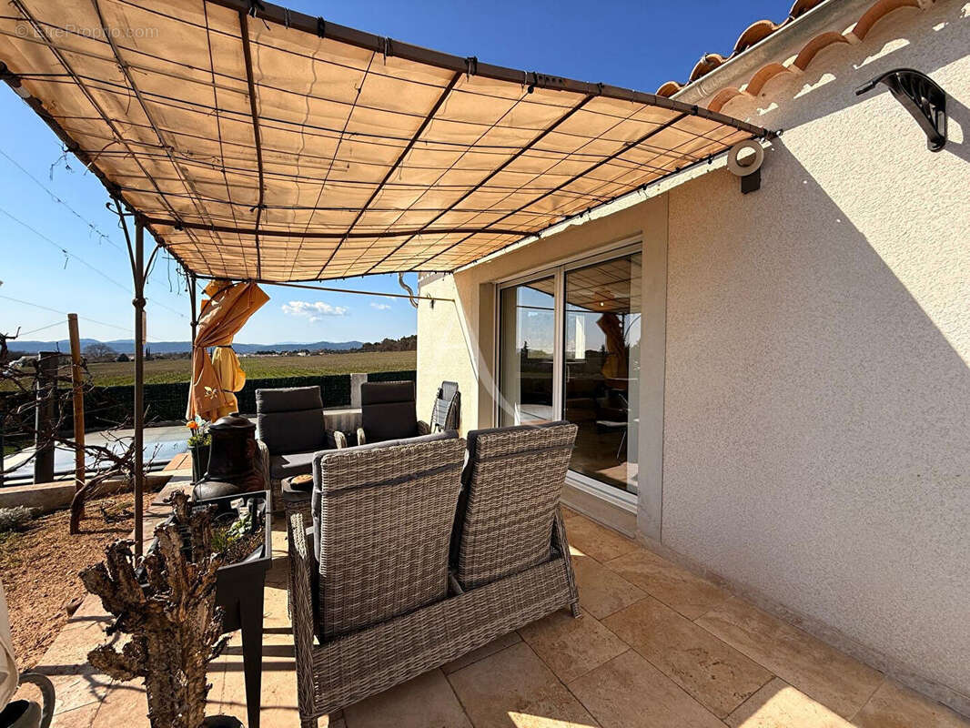 Maison à VINON-SUR-VERDON
