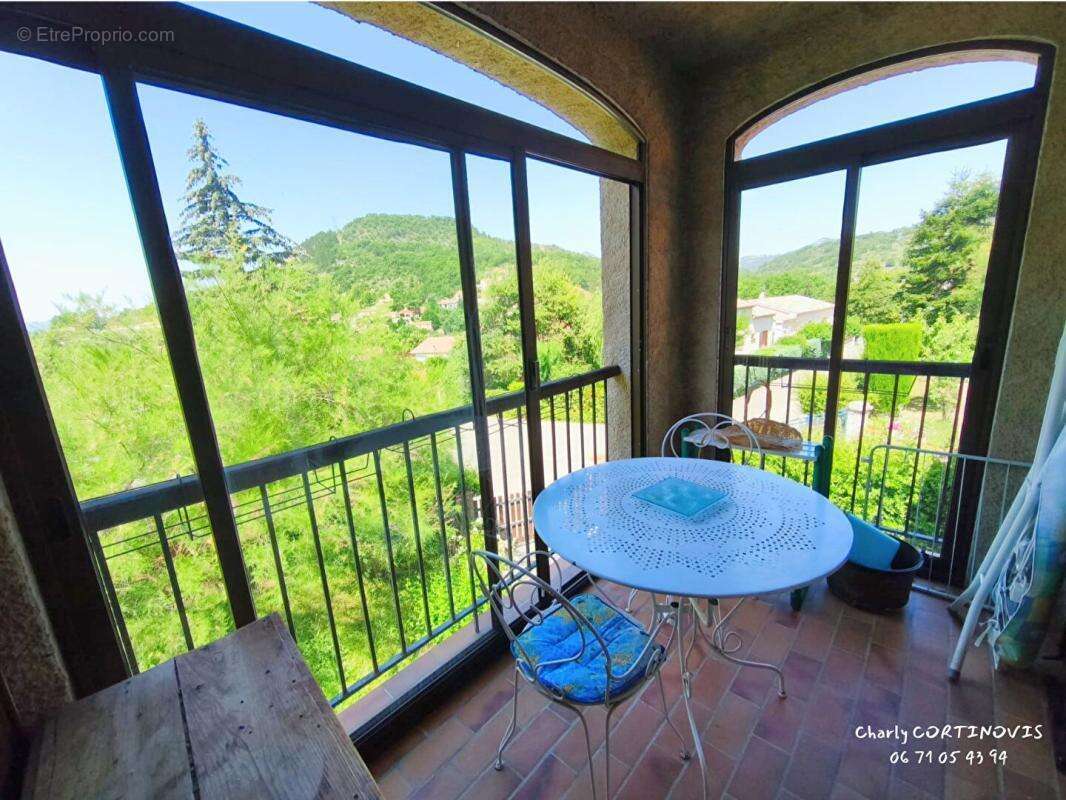 Maison avec deux logements + jardin + vue + cave - photo 4