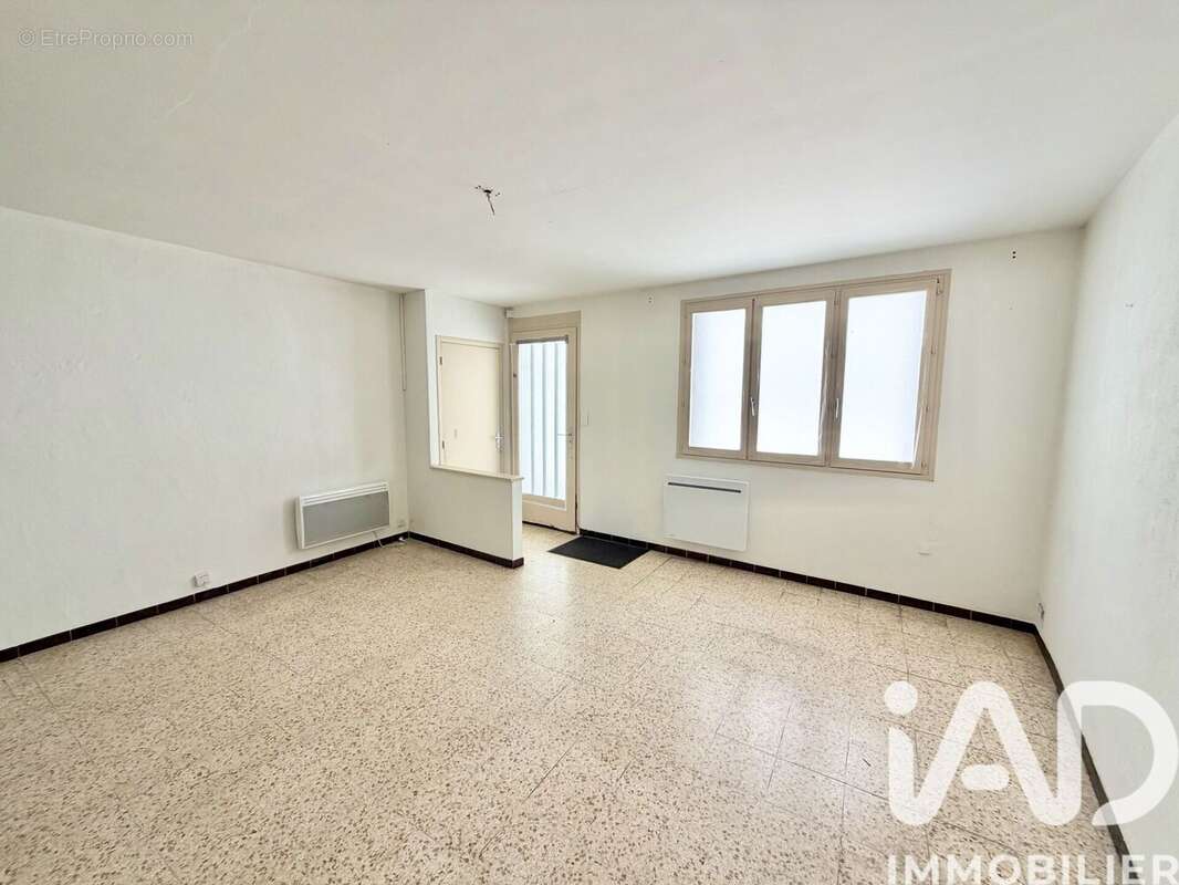 Maison 50 m² à Sainte-Eulalie  - photo 6