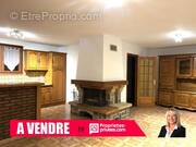 Maison à SAINT-BONNET-LE-TRONCY