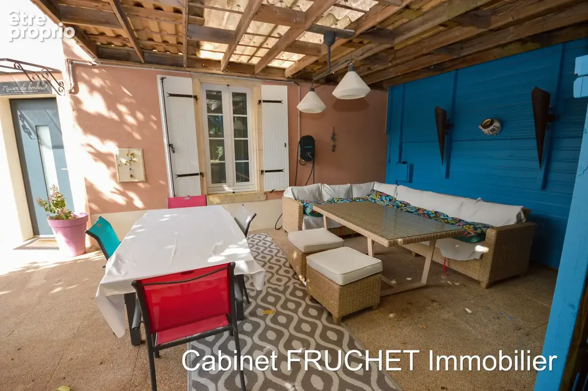 LA CAILLERE-SAINT-HILAIRE - Belle maison de caractère avec 3 chambres et bureau - photo 2