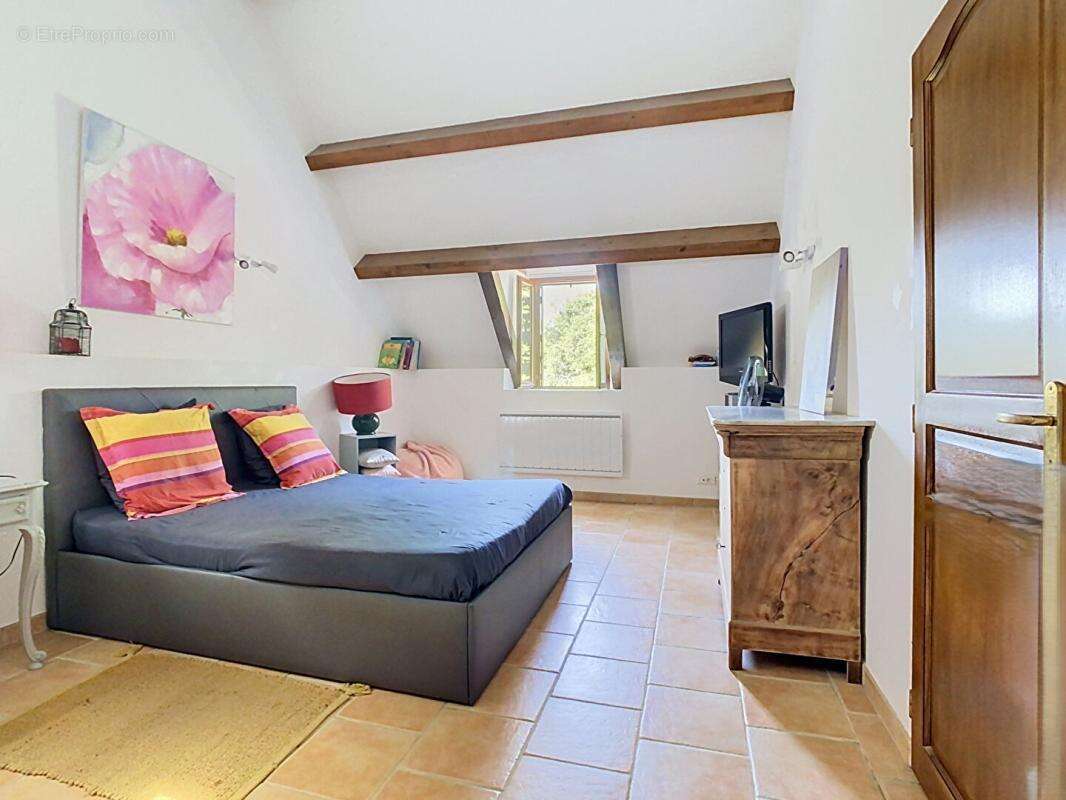 Maison à BEYNAC-ET-CAZENAC