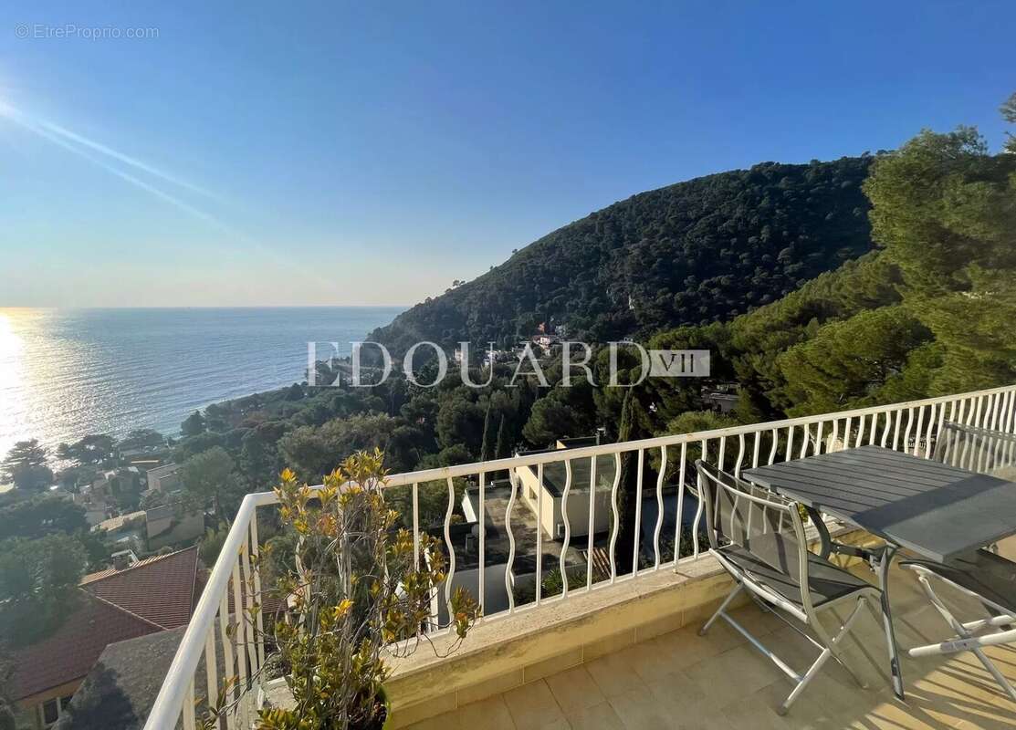 Appartement à EZE