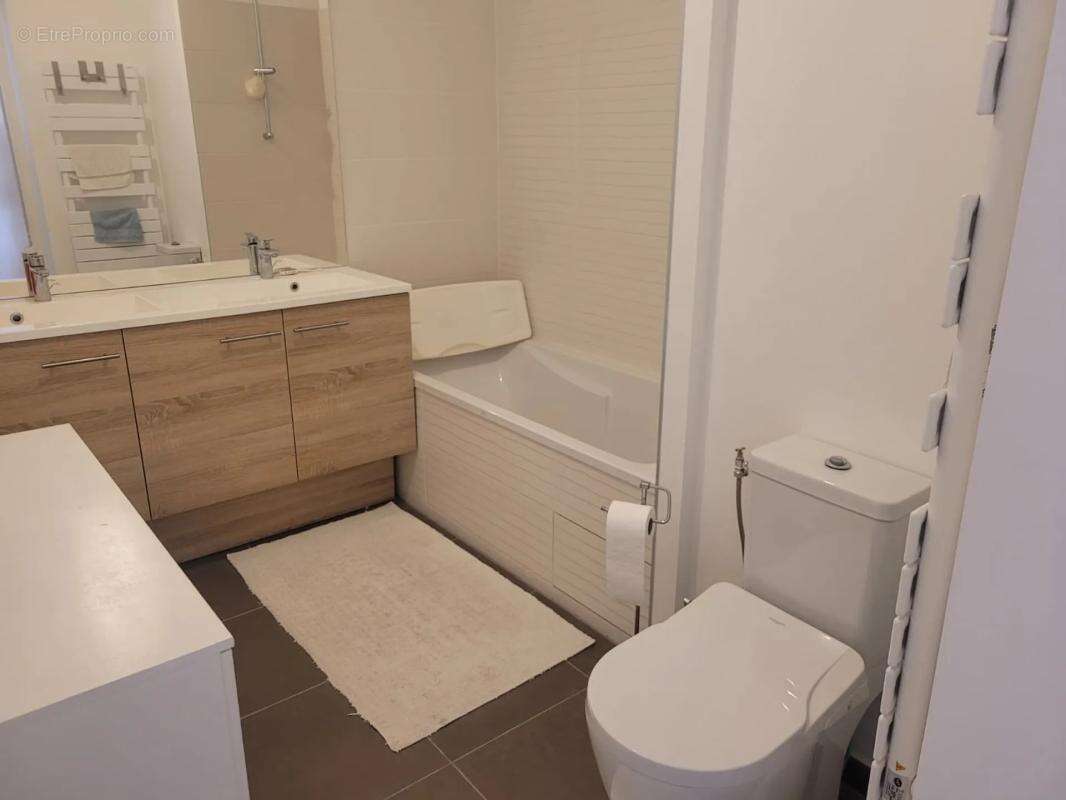 Appartement à VILLEPREUX