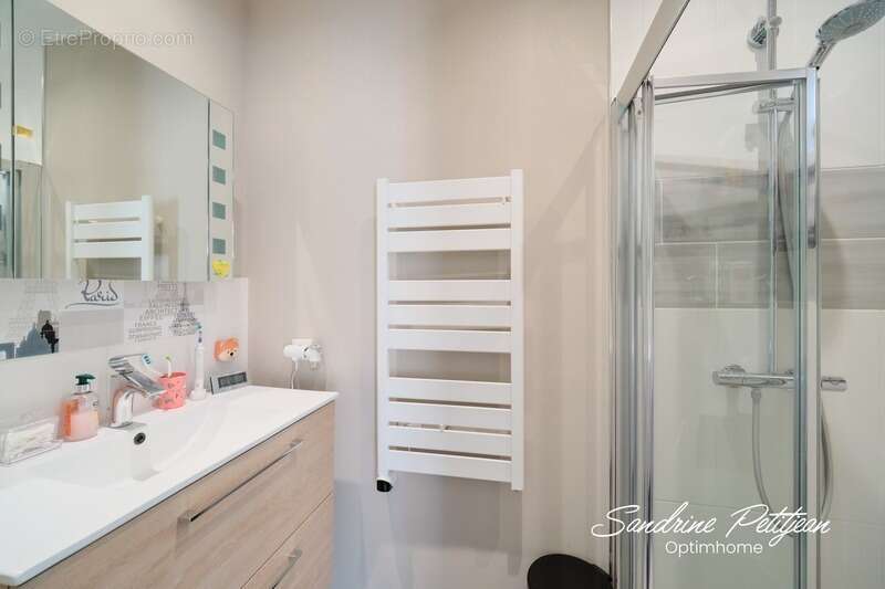 Maison à SAINTE-OLIVE