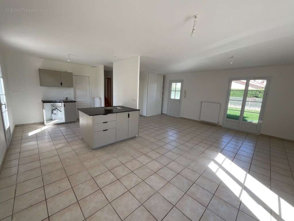 Maison à SAINT-GALMIER