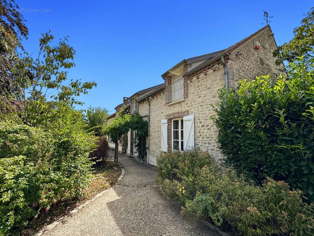 Propriete à vendre au sud de fontainebleau a 1h15 de paris - photo 2