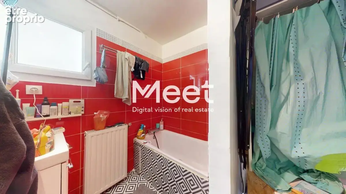 3 pièces - 2 chambres - RER C - photo 10