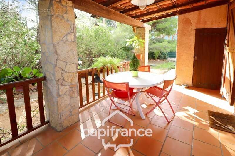 Maison à vendre 7 pièces LA CADIERE D'AZUR (83) - photo 3