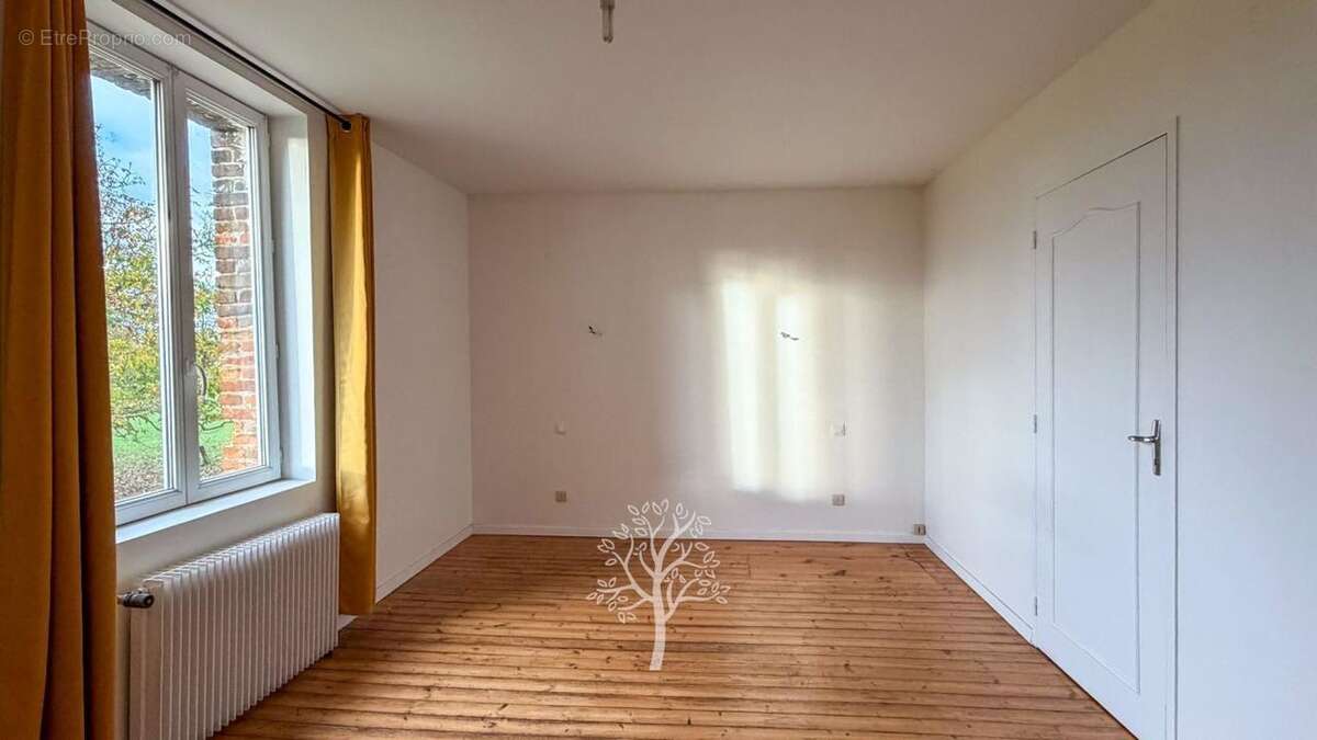 Maison à FRESQUIENNES