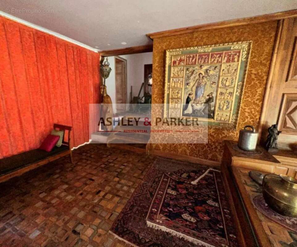 Maison à SAINT-VALLIER-DE-THIEY