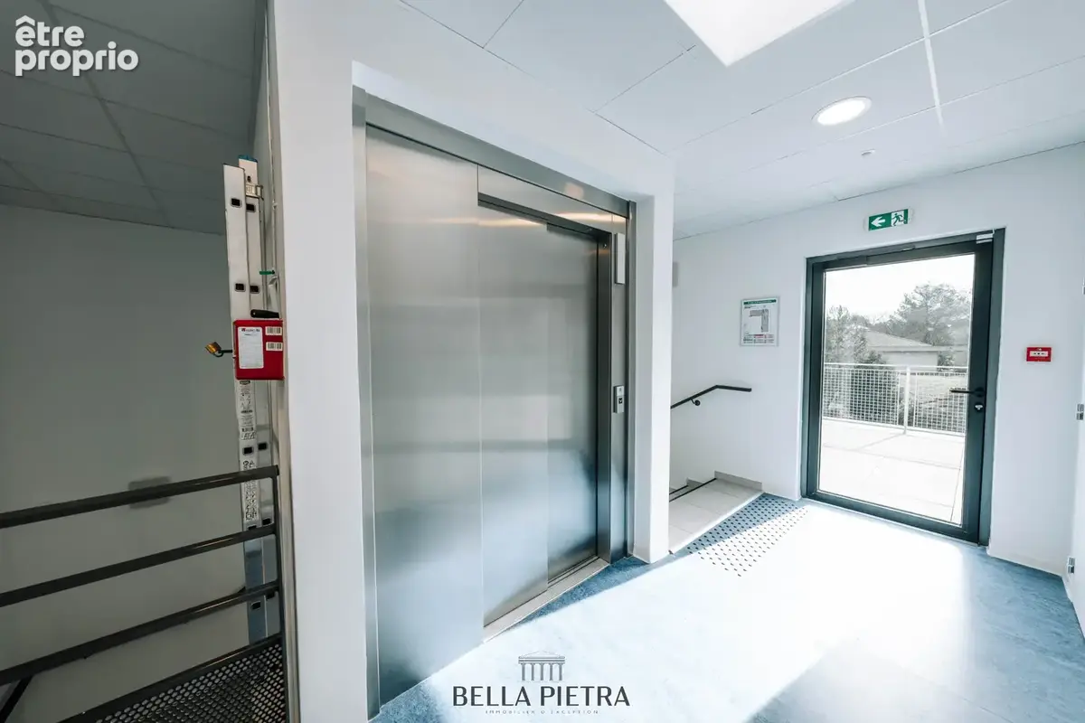Commerce 2 494 m² à vendre à Saint-Clement-De-Riviere (34980) - photo 6