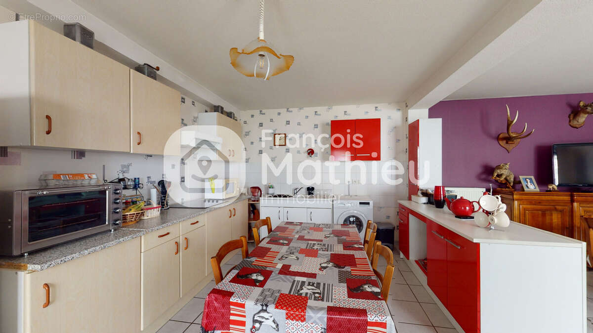 Appartement à CHATILLON-SUR-CHALARONNE