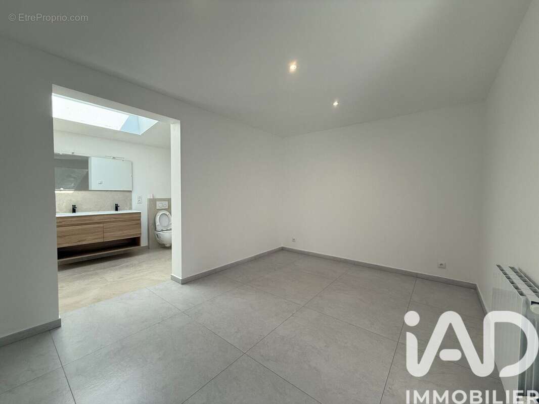 Photo 9 - Maison à CHATENAY-SUR-SEINE