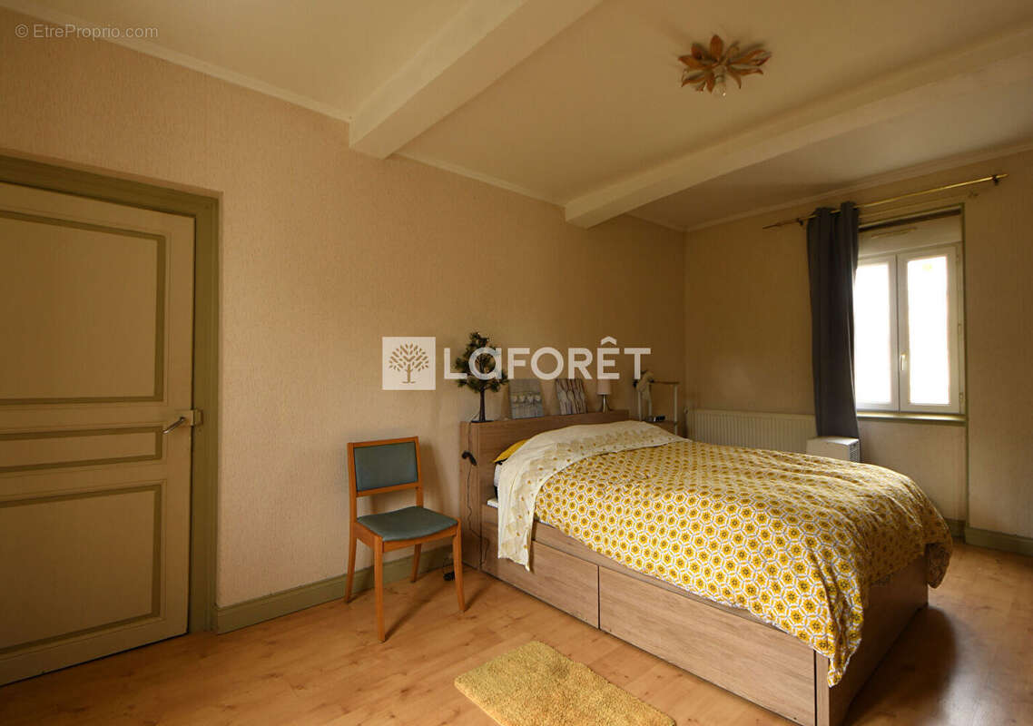 Maison a vendre avec jardin a graulhet - photo 5
