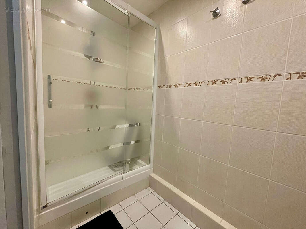 Appartement à BRIE-COMTE-ROBERT