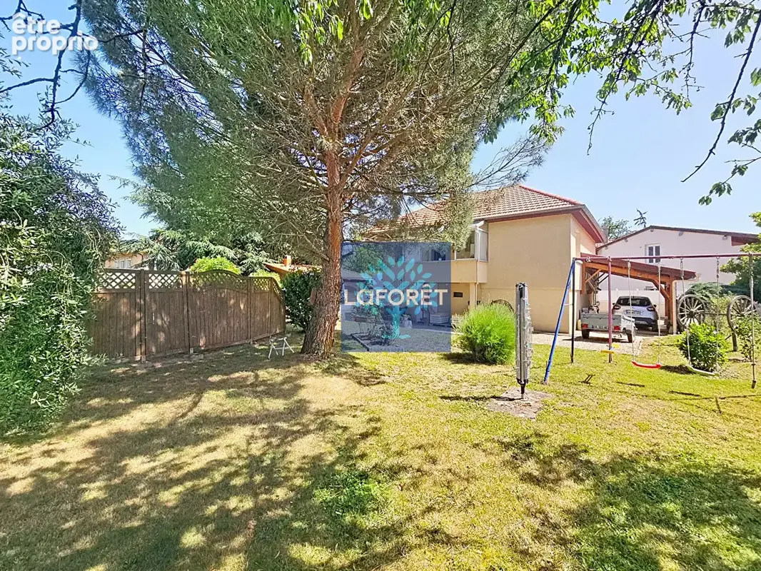 Maison 95m² avec piscine et jardin arboré - Brignais - photo 2