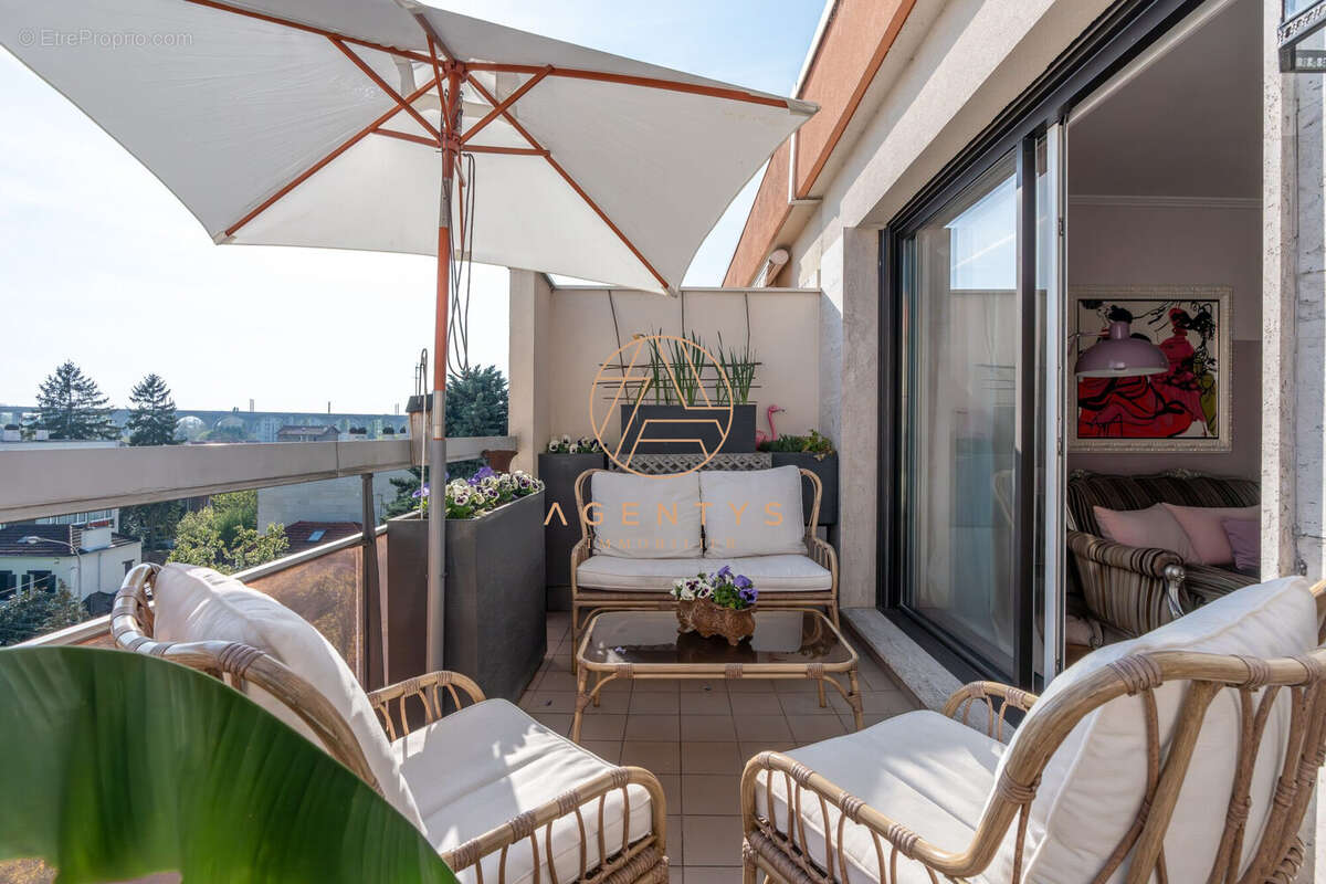 Appartement à LE PERREUX-SUR-MARNE