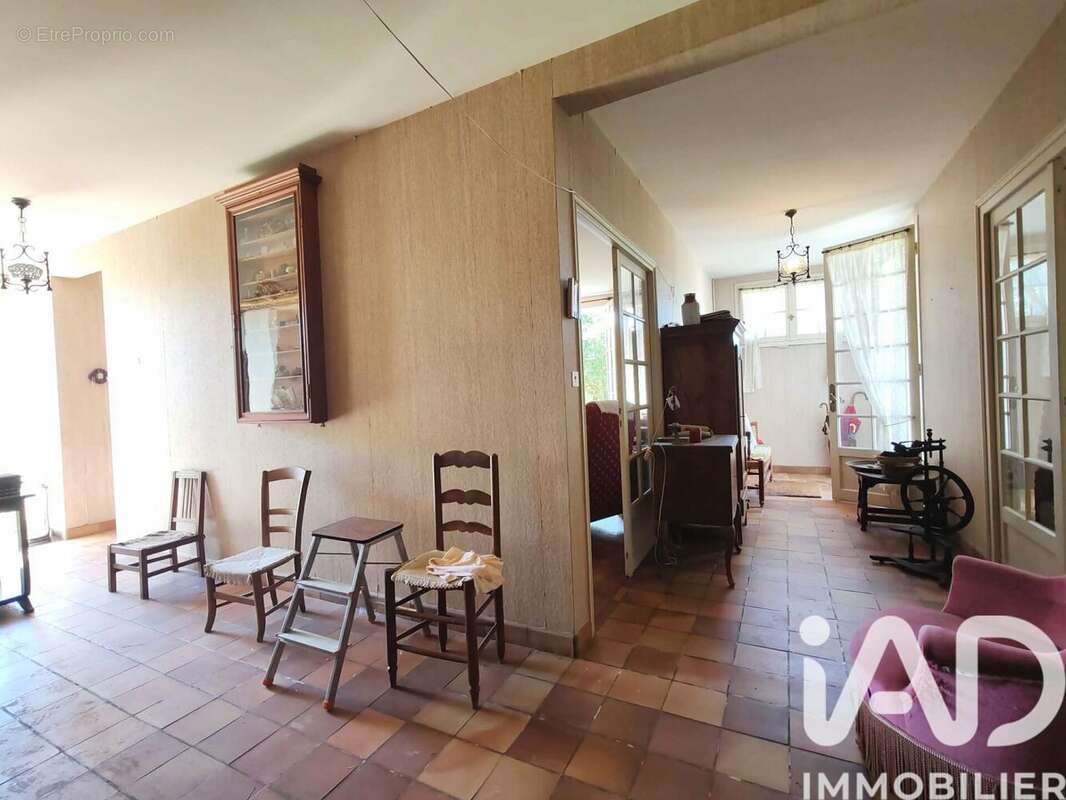 Maison 240 m² à Breuil-La-Reorte  - photo 8