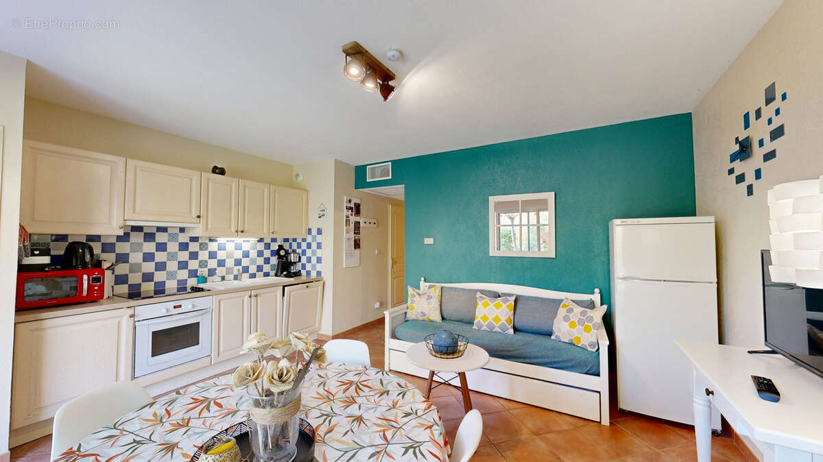 Appartement à GREOUX-LES-BAINS