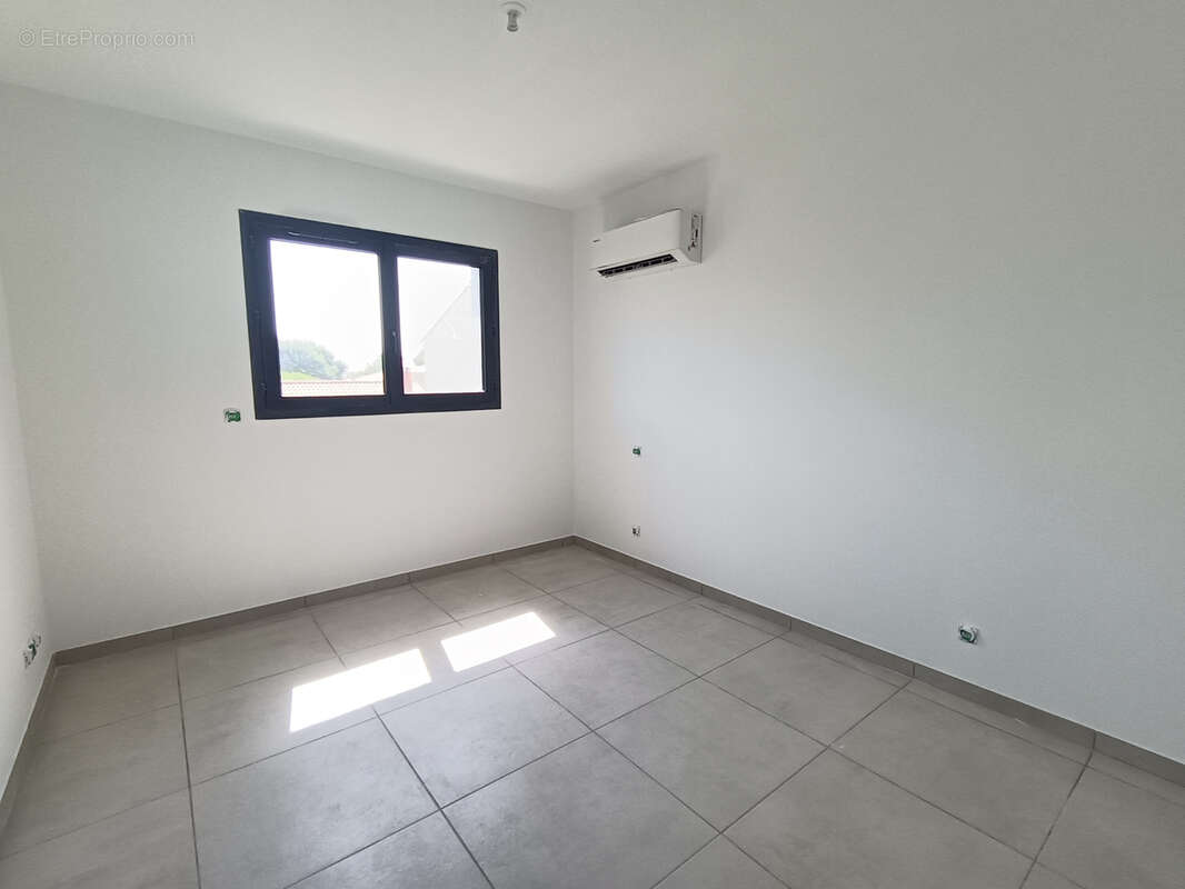 Villa neuves 3 chambres à Sainte-Marie quartier plage - photo 5