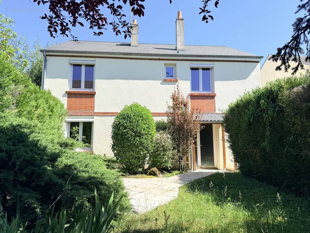 Maison à OLIVET
