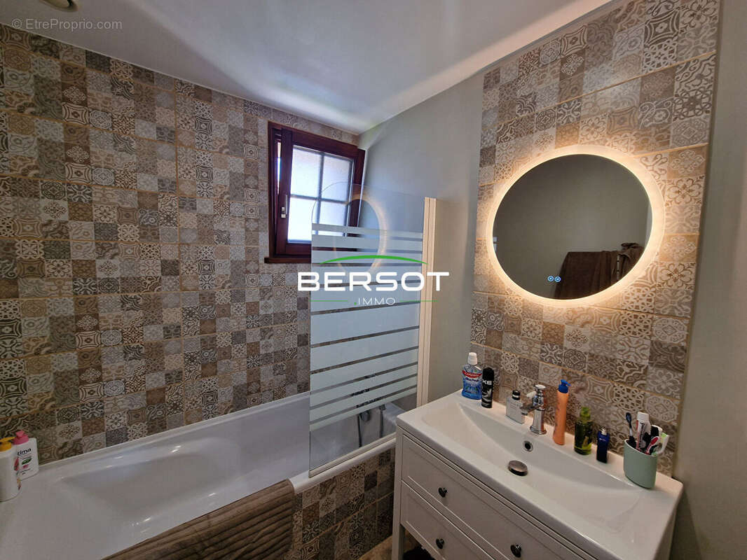 Maison à CHASSEY-LES-MONTBOZON