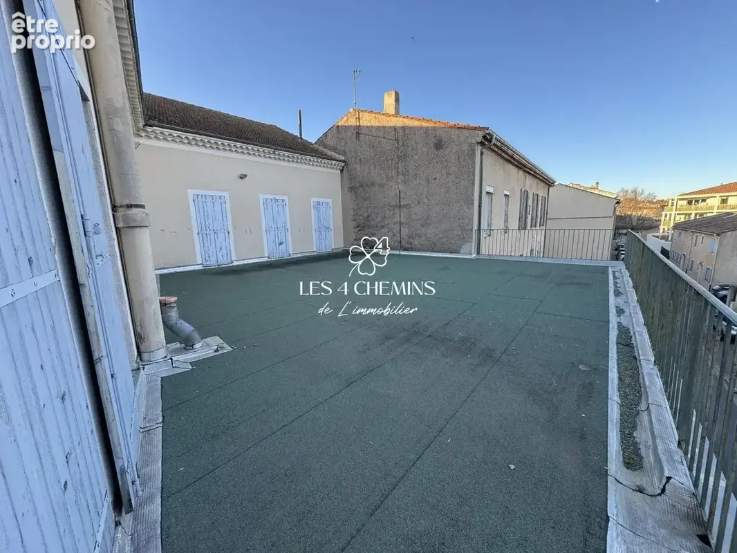 Trets Centre-Ville - T2 de 47 m2 - photo 5