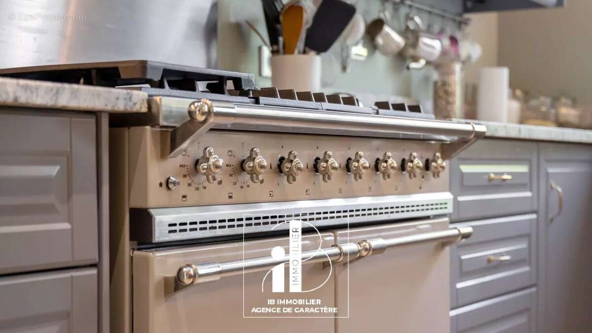 Maison à FONTAINEBLEAU