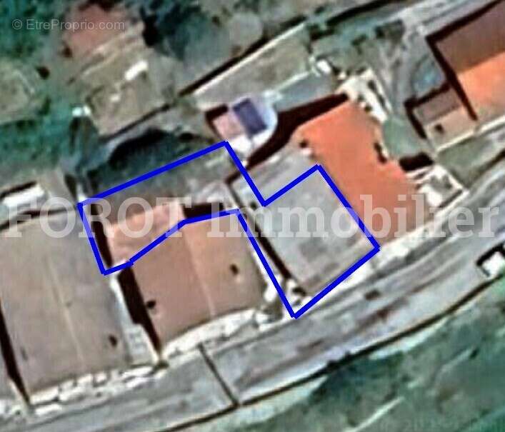 Maison à LE CHAMBON