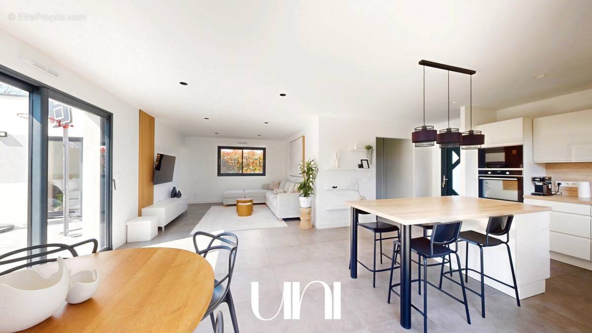 Maison à THURY-HARCOURT