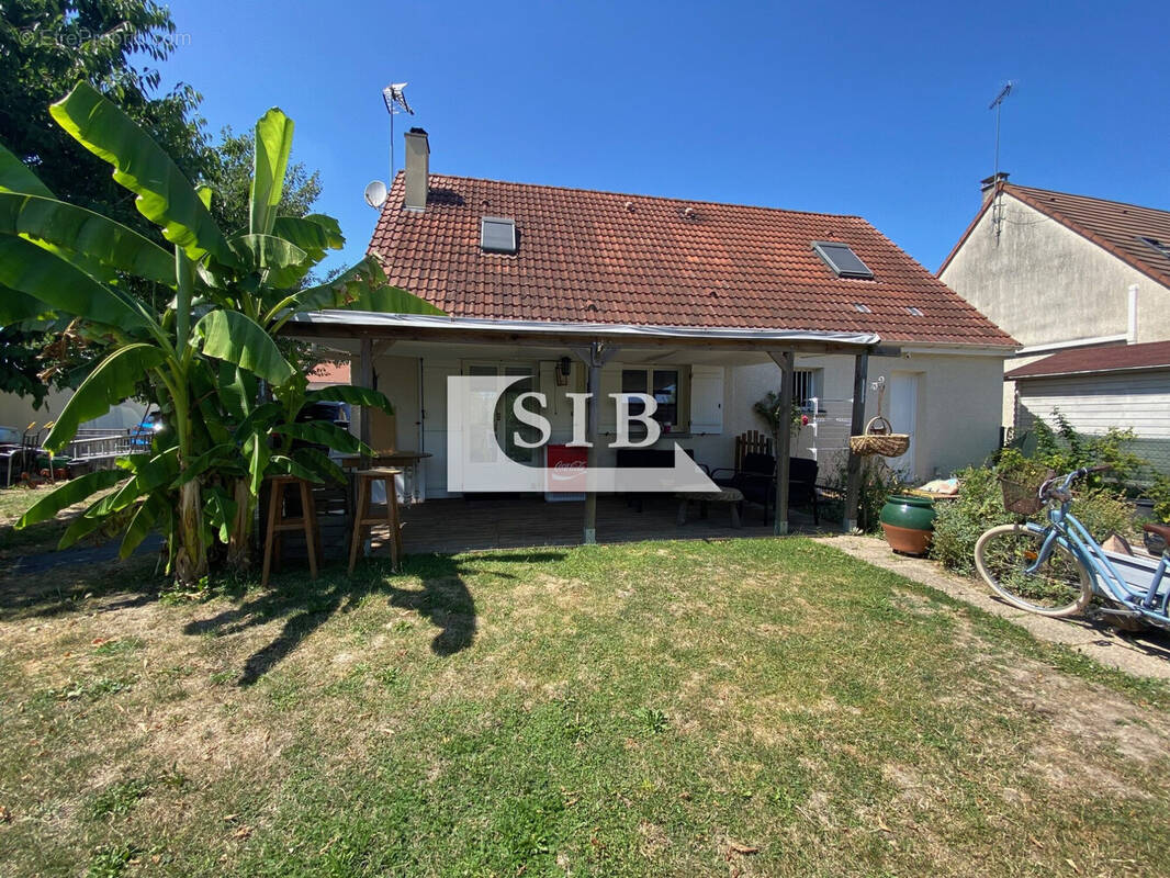 Maison à LEUVILLE-SUR-ORGE