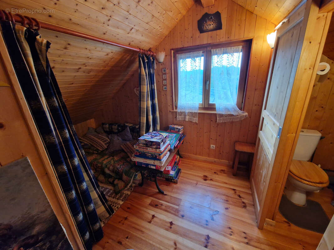 Maison à LE VAL-DE-GOUHENANS