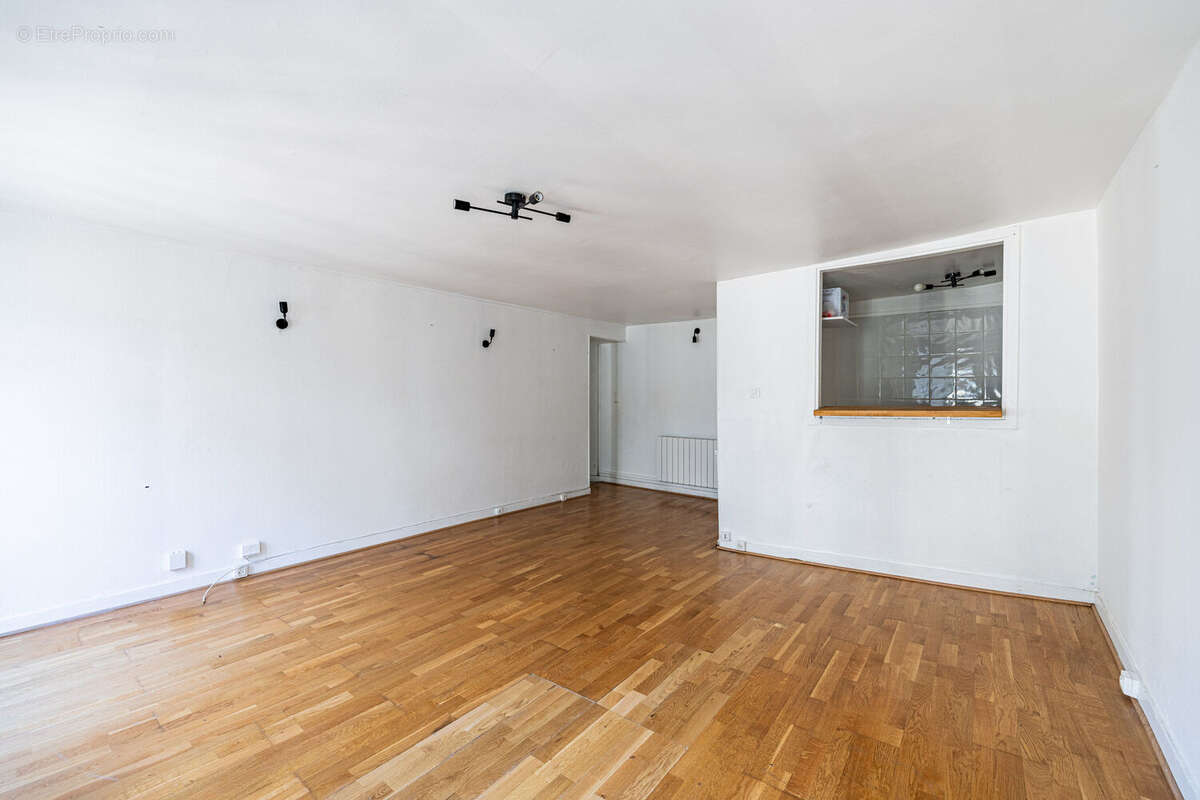 Photo 4 - Appartement à PARIS-11E