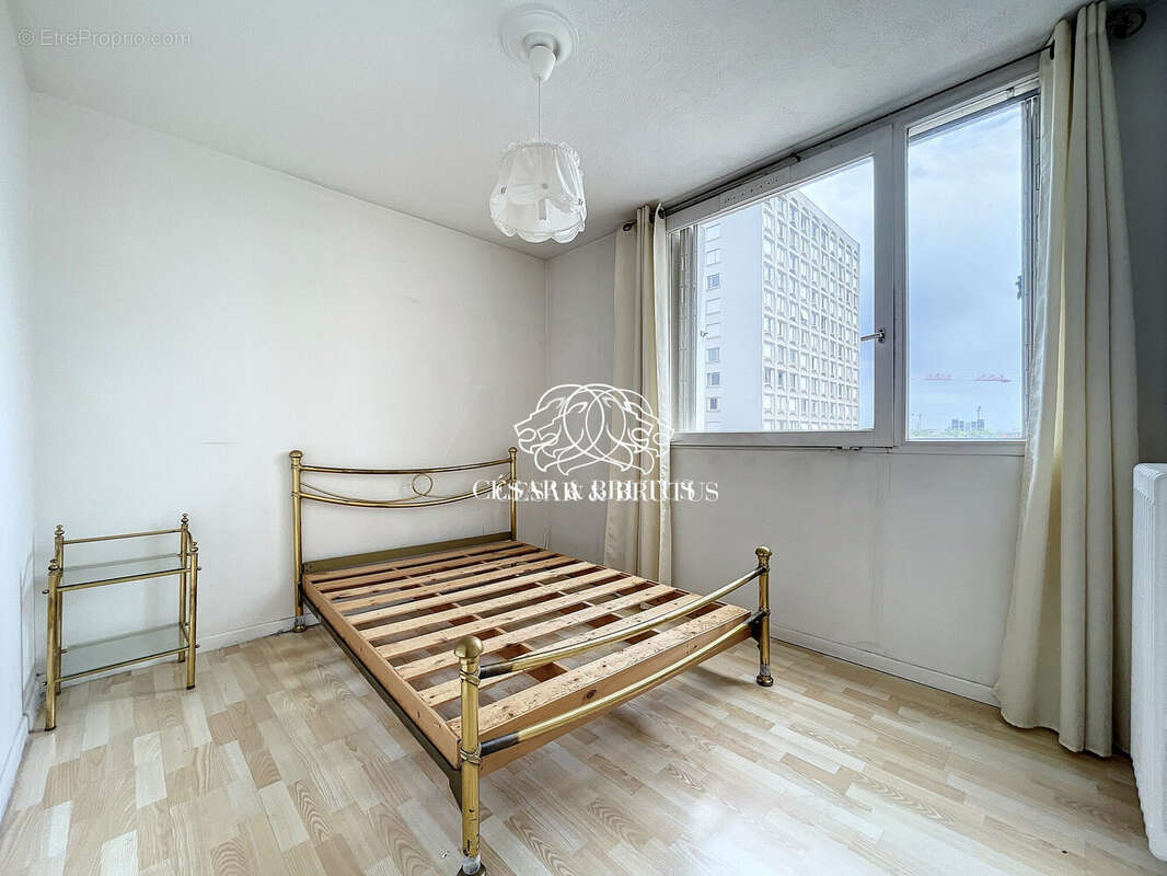 Appartement à LYON-8E