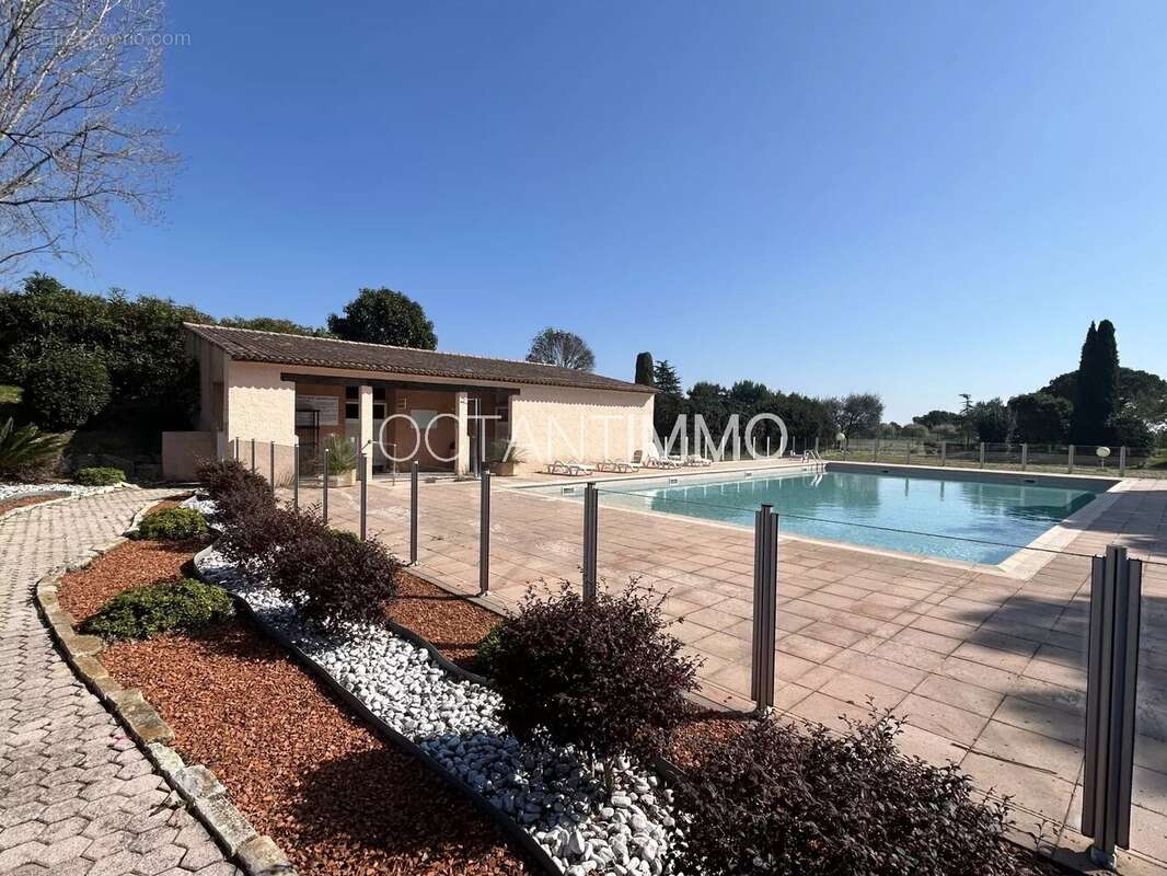 Appartement à VILLENEUVE-LOUBET