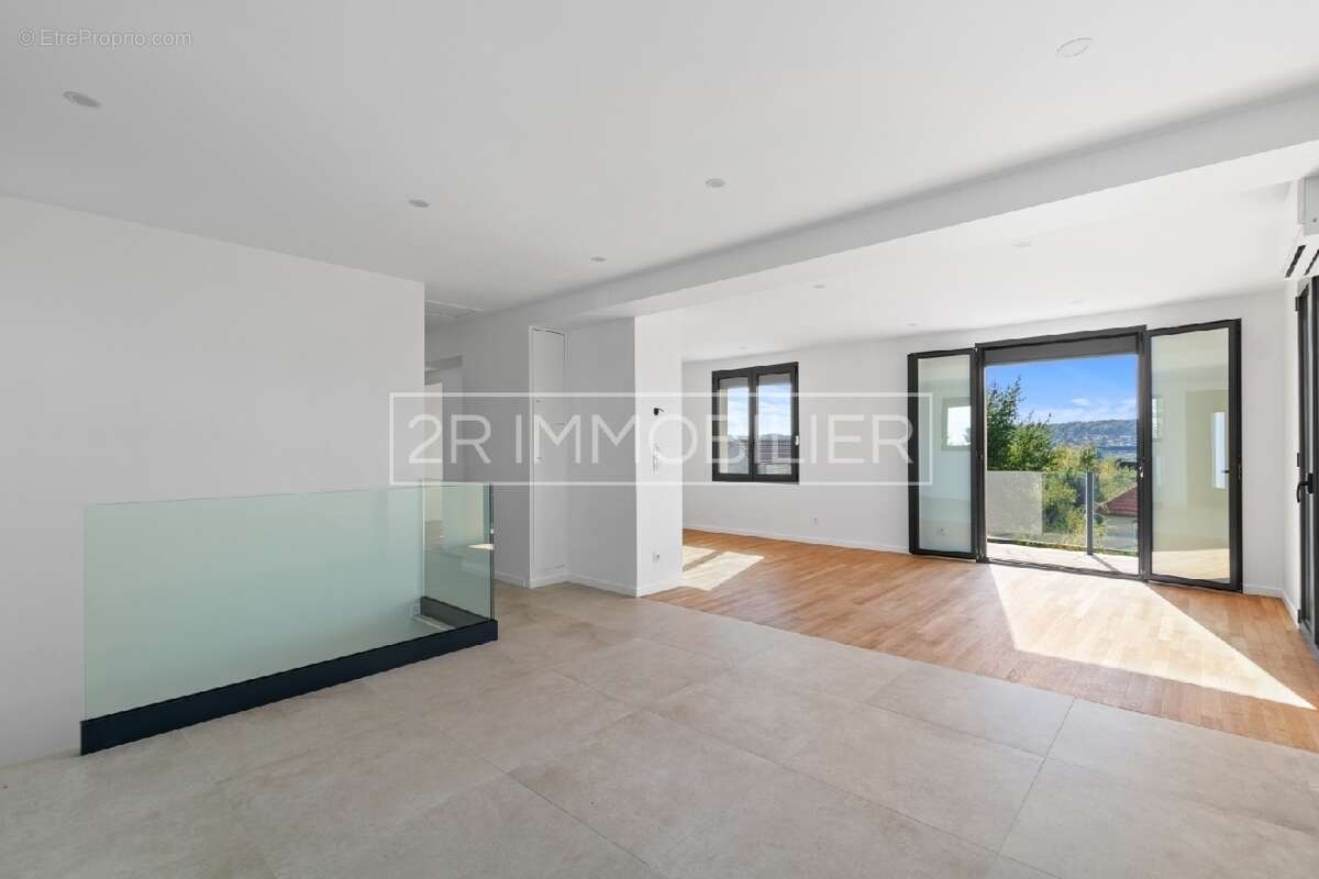 Maison à THORIGNY-SUR-MARNE