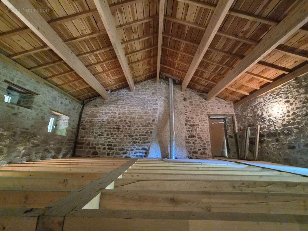 Maison  7 pièce +/-170 m2 + jardin - photo 13
