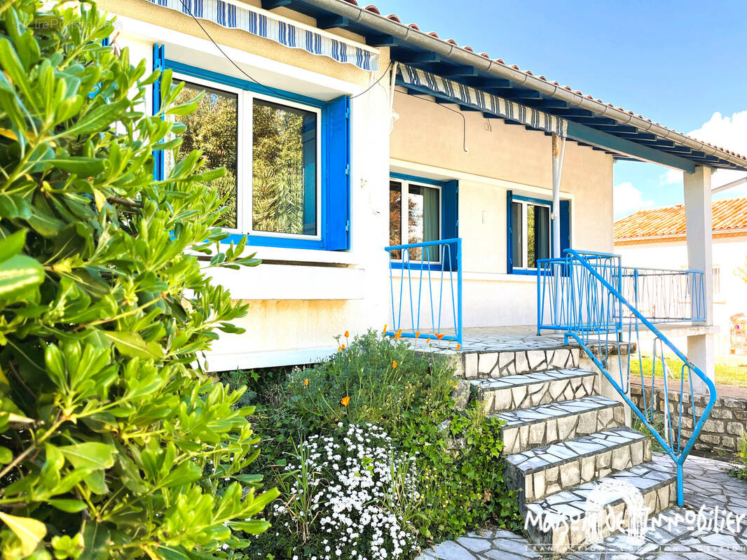 Maison à MESCHERS-SUR-GIRONDE